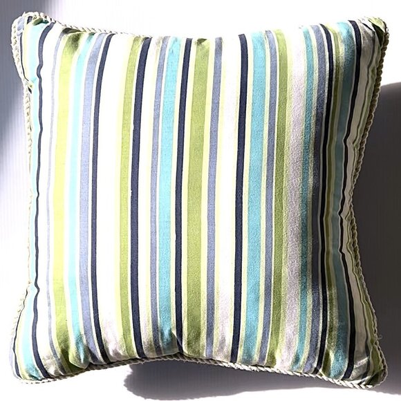 CORAL EMBROIDERED ACCENT PILLOW - Picture 6 of 7